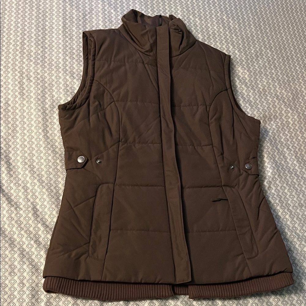 Oakley Women's Chocolate Quilted Vest